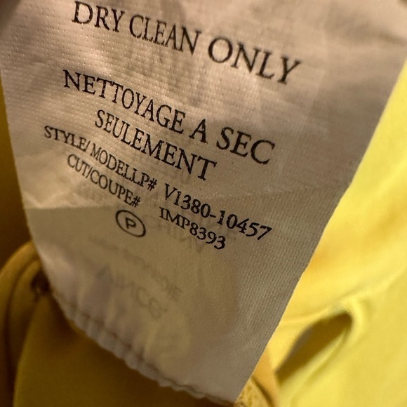 Vince Blouse 100% Silk Chartreuse Color Popover Henley Long Sleeve Oversized M - Picture 10 of 10